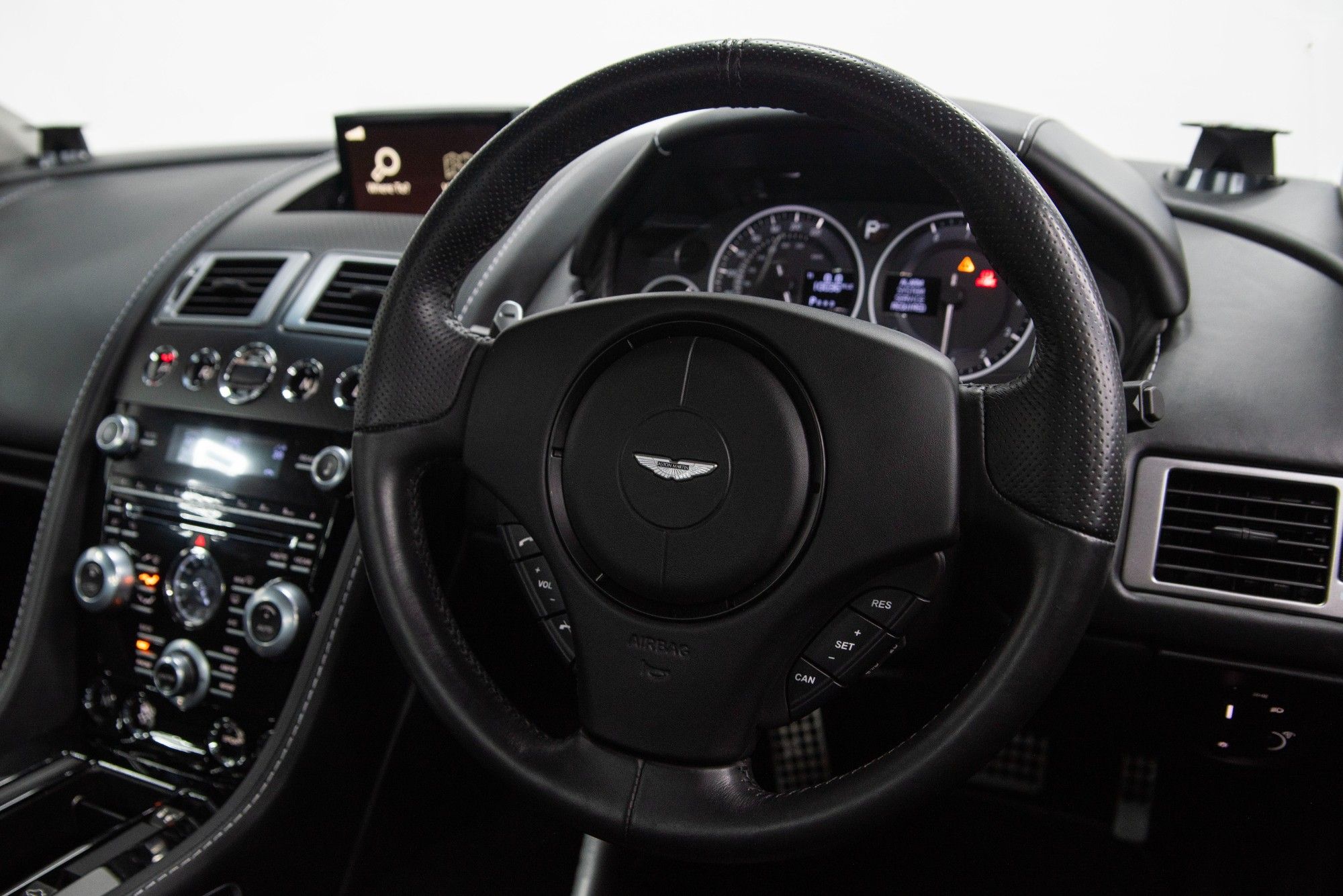 USED 2012 61 ASTON MARTIN DBS 5.9L 