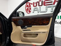 USED 2023 62 JAGUAR XJ 5.0L 3 keys, reverse cam, heated seats