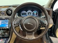 USED 2023 62 JAGUAR XJ 5.0L 3 keys, reverse cam, heated seats