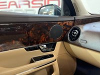 USED 2023 62 JAGUAR XJ 5.0L 3 keys, reverse cam, heated seats