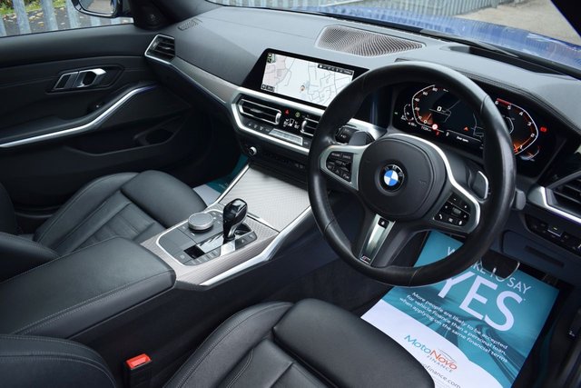 View our BMW 3 SERIES