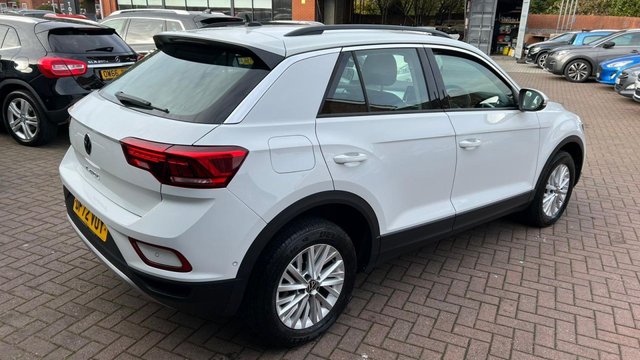 2023 VOLKSWAGEN T-ROC 1.5 TSI Life SUV 5dr Petrol DSG Euro 6 (s/s) (150 ps) - Photo 10