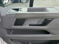 USED 2019 19 VOLKSWAGEN CRAFTER White 2.0 TDI CR35 Luton, 89,000 miles, 1 owner, Euro 6 ULEZ, 6-speed, Bluetooth, Electric Tail lift, Full Service History, great spec, + VAT @ 20%! This 2019 Volkswagen Crafter presents an exceptional ownership history, having been meticulously maintained by a single owner from new.  This 2.0 TDI CR35 Startline RWD LWB Euro 6 (s/s) 2dr model boasts a robust 2.0 litre diesel engine delivering a strong 138 bhp.  With a towing weight of 3000 kg and MOT valid until June 2026, it is ready for demanding tasks.  The Startline trim includes the Composition Audio system with Bluetooth connectivity, ensuring you stay connected on the go.  This Crafte
