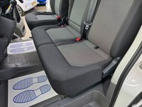 USED 2019 19 VOLKSWAGEN CRAFTER White 2.0 TDI CR35 Luton, 89,000 miles, 1 owner, Euro 6 ULEZ, 6-speed, Bluetooth, Electric Tail lift, Full Service History, great spec, + VAT @ 20%! This 2019 Volkswagen Crafter presents an exceptional ownership history, having been meticulously maintained by a single owner from new.  This 2.0 TDI CR35 Startline RWD LWB Euro 6 (s/s) 2dr model boasts a robust 2.0 litre diesel engine delivering a strong 138 bhp.  With a towing weight of 3000 kg and MOT valid until June 2026, it is ready for demanding tasks.  The Startline trim includes the Composition Audio system with Bluetooth connectivity, ensuring you stay connected on the go.  This Crafte