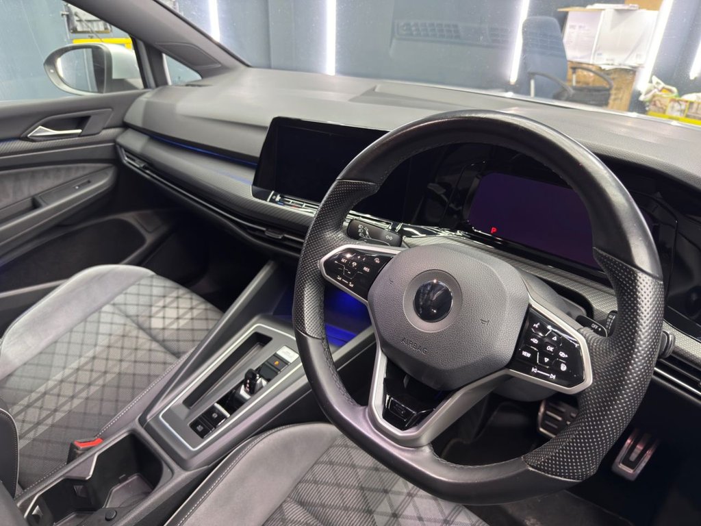 USED 2021 70 VOLKSWAGEN GOLF 1.5 eTSI MHEV R-LINE Hatchback 5dr Petrol Hybrid DSG Euro 6 (s/s) (150 ps) WINTER PACK  