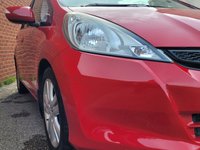 USED 2014 64 HONDA JAZZ 1.4 i-VTEC ES Plus Hatchback 5dr Petrol CVT Euro 5 (99 ps) 