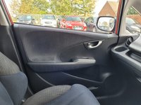 USED 2014 64 HONDA JAZZ 1.4 i-VTEC ES Plus Hatchback 5dr Petrol CVT Euro 5 (99 ps) 