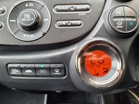 USED 2014 64 HONDA JAZZ 1.4 i-VTEC ES Plus Hatchback 5dr Petrol CVT Euro 5 (99 ps) 