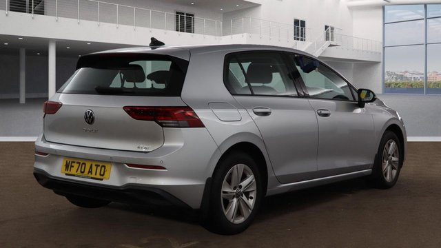 2020 VOLKSWAGEN GOLF 1.5 eTSI MHEV Life Hatchback 5dr Petrol Hybrid DSG Euro 6 (s/s) (150 ps) - Photo 2