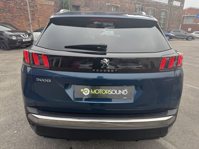 2022 PEUGEOT 3008 2022 1.5 BlueHDi Allure Premium SUV 5dr Diesel - Photo 4