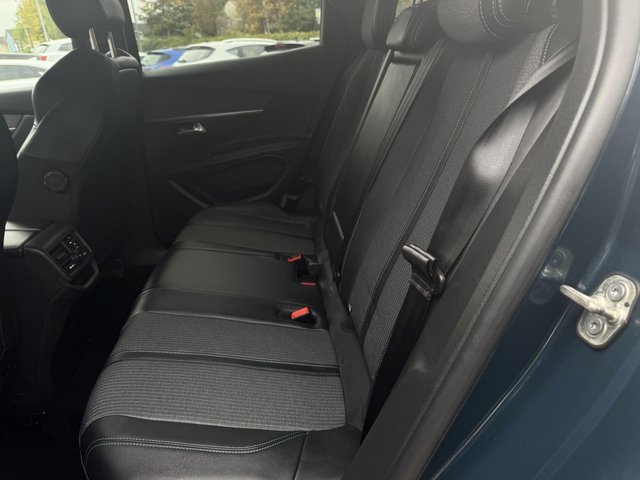 2022 PEUGEOT 3008 2022 1.5 BlueHDi Allure Premium SUV 5dr Diesel - Photo 6