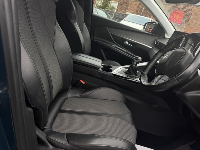 2022 PEUGEOT 3008 2022 1.5 BlueHDi Allure Premium SUV 5dr Diesel - Photo 8