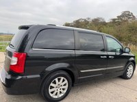 USED 2013 63 CHRYSLER GRAND VOYAGER 2.8 CRD Limited MPV 5dr Diesel Auto Euro 5 (178 bhp) HEATED FRONT & 2ND ROW SEATS + STOW & GO + COLOURED REVERSING CAMERA WITH REAR PARK ASISST + DUAL 9' REAR SCREENS WITH DVD SYSTEM + 7 SEATER AUTOMATIC MODEL + U-CONNECT GPS NAVIGATION + 8-WAY ELECTRIC FRONT SEATS WITH MEMORY FUNCTION + POWERED TAILGATE + BLIND SPOT & CROSS PATH DETECTION + CRUISE CONTROL + AUTOMATIC HEADLIGHTS + ELECTRIC REAR SLIDING DOORS + REAR TABLE TRAYS + VOICE COMMAND + 17' ALUMINIUM ALLOY WHEELS WITH TPMS