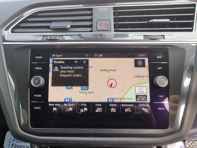 2019 VOLKSWAGEN TIGUAN 2.0 TDI Match SUV 5dr Diesel Manual 4Motion Euro 6 (s/s) (150 ps) - Photo 3