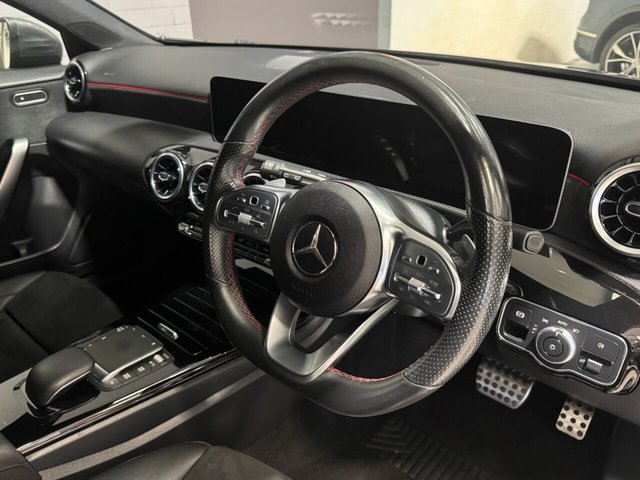 2020 MERCEDES-BENZ A-CLASS 1.3 A180 AMG Line (Executive) Hatchback 5dr Petrol 7G-DCT Euro 6 (s/s) (136 ps) - Photo 3