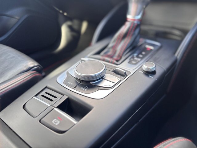 2014 AUDI S3 2.0 TFSI S Tronic quattro Euro 6 (s/s) 3dr - Photo 8