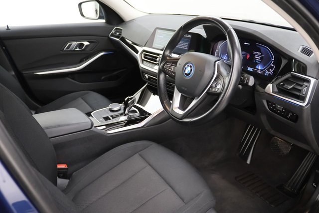 2022 BMW 3 Series 2L SE Pro 5dr - Photo 10