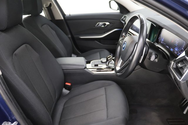 2022 BMW 3 Series 2L SE Pro 5dr - Photo 12