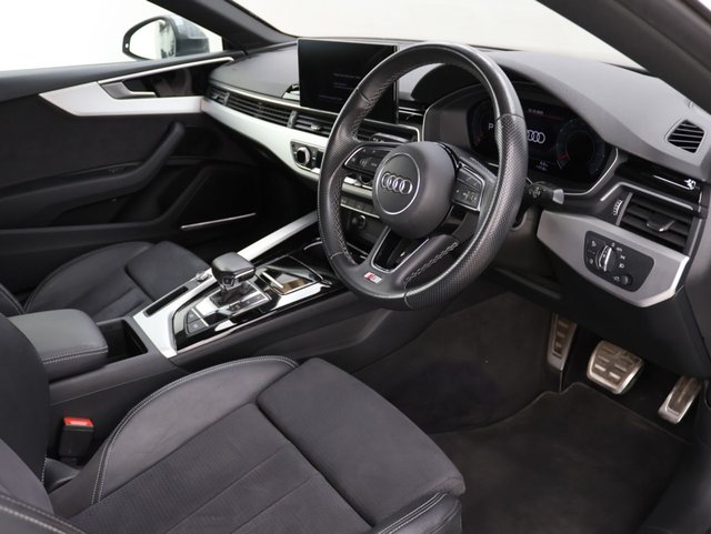 2022 Audi A5 2L S Line 2dr - Photo 10
