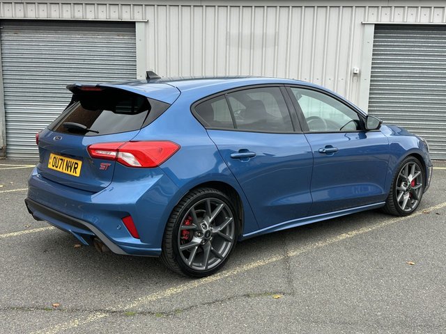 2021 FORD FOCUS - Photo 5