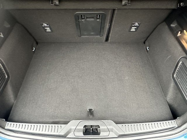 2021 FORD FOCUS - Photo 9