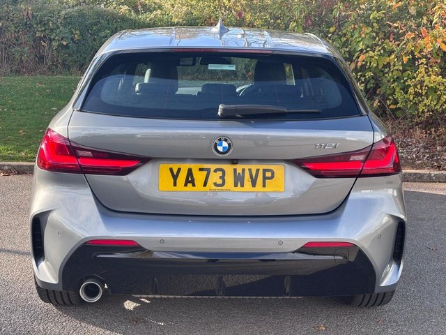 2023 BMW 1 SERIES - Photo 4