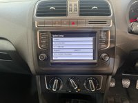 USED 2014 64 VOLKSWAGEN POLO 1.2 TSI BlueMotion Tech SE Hatchback 5dr Petrol Manual Euro 6 (s/s) (90 ps) 2 keys, alloys, DAB radio, A/C