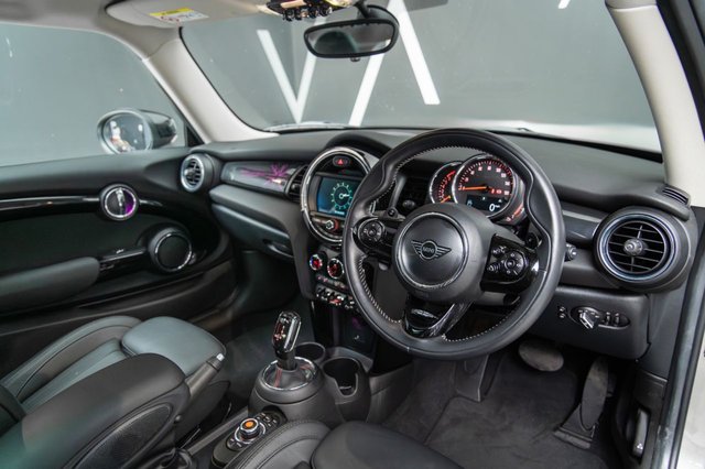 2020 MINI HATCH - Photo 3