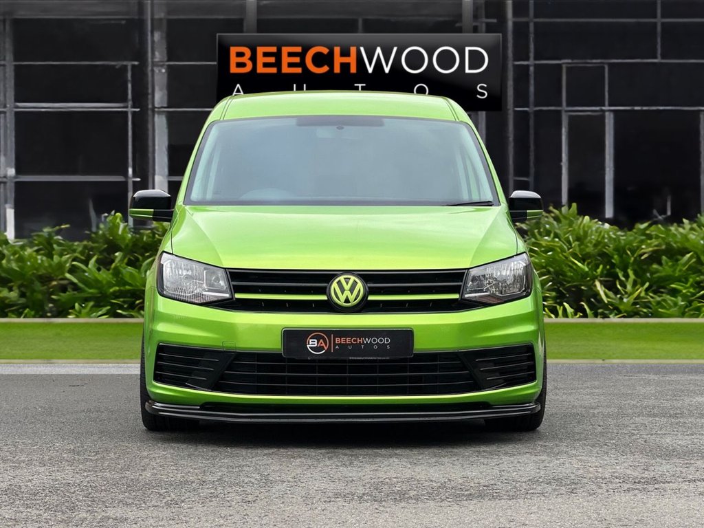 USED 2020 70 VOLKSWAGEN CADDY MAXI 2.0 TDI C20 Crew Van Double Cab 5dr Diesel Manual LWB Euro 6 (s/s) (102 ps) CARPET LINED REAR / COILOVERS