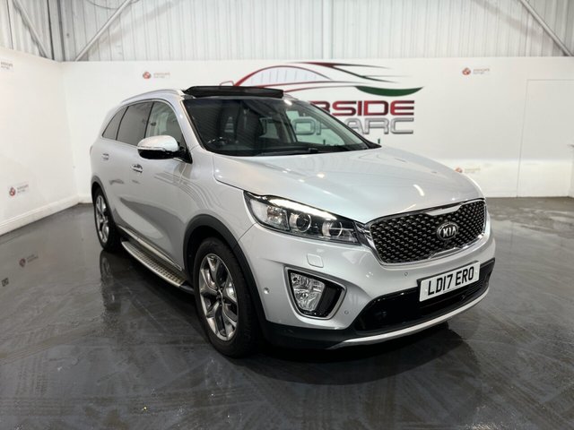 View our KIA SORENTO