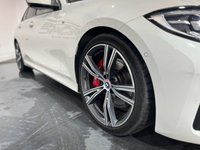 USED 2022 71 BMW 3 SERIES 3.0 330d MHT M Sport Saloon 4dr Diesel Hybrid Auto Euro 6 (s/s) (286 ps) 2 keys, reverse cam, apple car play