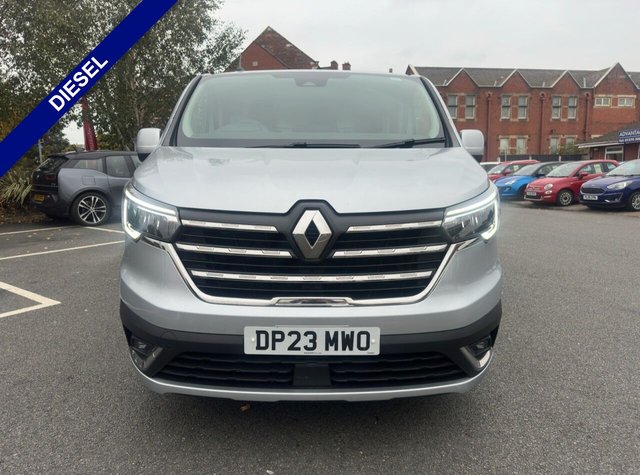 View our RENAULT TRAFIC