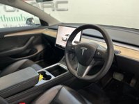 USED 2022 72 TESLA Model 3 Saloon 4dr Electric Auto RWD (241 bhp) 2 keys, 1 owner, pan roof, rev cam