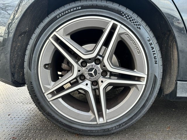 2021 MERCEDES-BENZ A-CLASS 2.0 A200d AMG Line (Executive) Hatchback 5dr Diesel 8G-DCT Euro 6 (s/s) (150 ps) - Photo 11