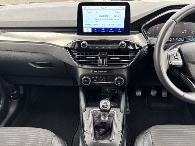 2020 FORD KUGA - Photo 12