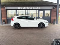 USED 2014 14 VOLVO V40 1.6 T3 R-Design Hatchback 5dr Petrol Manual Euro 5 (s/s) (150 ps) 