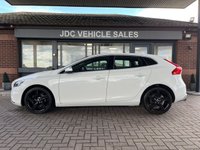 USED 2014 14 VOLVO V40 1.6 T3 R-Design Hatchback 5dr Petrol Manual Euro 5 (s/s) (150 ps) 
