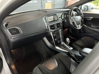 USED 2014 14 VOLVO V40 1.6 T3 R-Design Hatchback 5dr Petrol Manual Euro 5 (s/s) (150 ps) 
