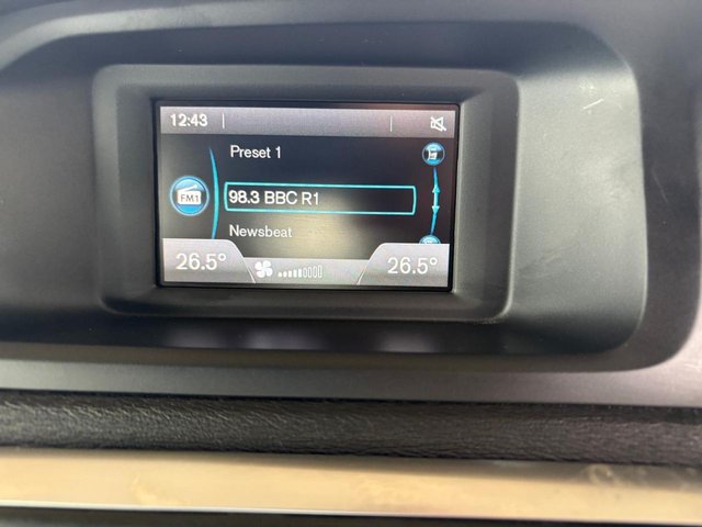 2014 VOLVO V40 2014 1.6 T3 R-Design Hatchback 5dr Petrol Manual Euro 5 (s/s) (150 ps) - Photo 12