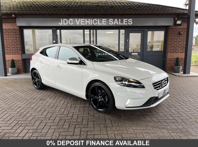 View our VOLVO V40