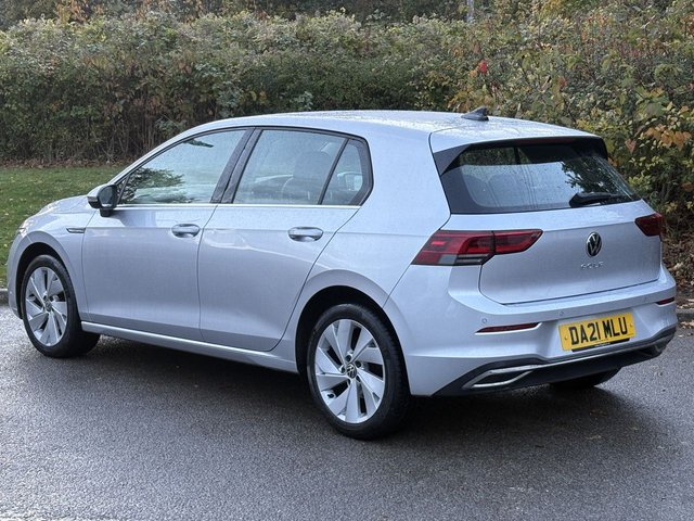 2021 VOLKSWAGEN GOLF - Photo 3