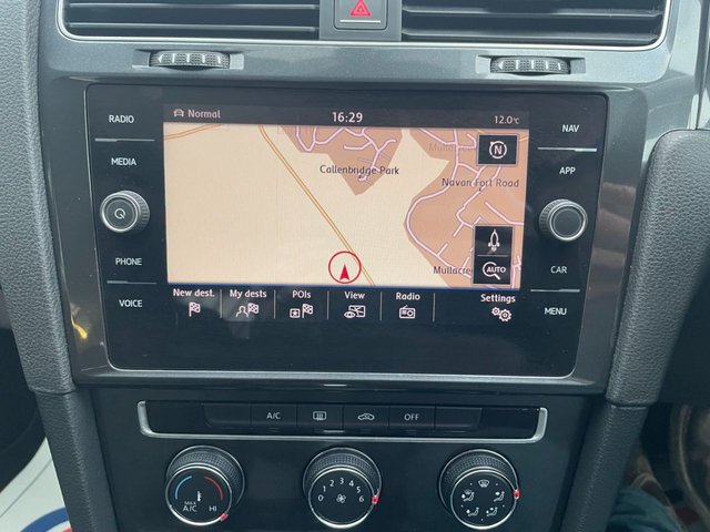 2017 Volkswagen Golf 1.6L SE Nav 5dr - Photo 12