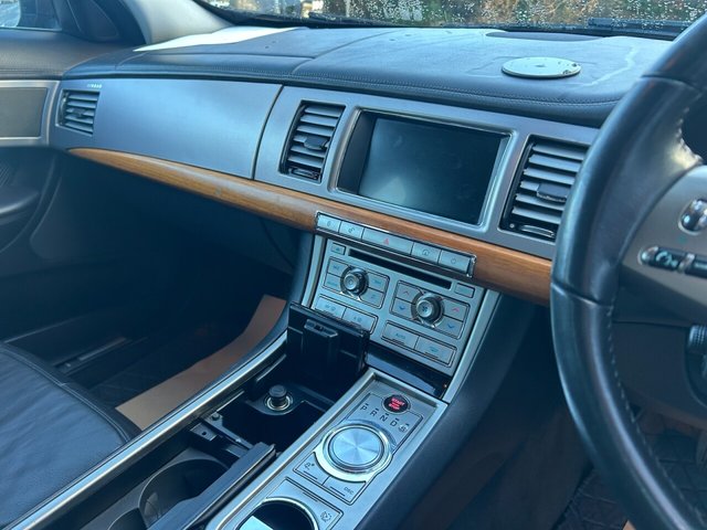 2010 Jaguar Xf - Photo 11