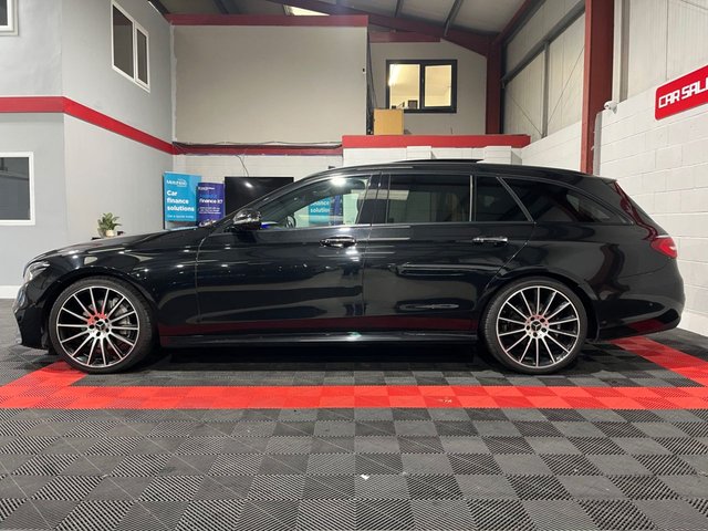 2020 MERCEDES-BENZ E-CLASS 2.0 E220d AMG Line Night Edition (Premium Plus) Estate 5dr Diesel G-Tronic+ Euro 6 (s/s) (194 ps) - Photo 11
