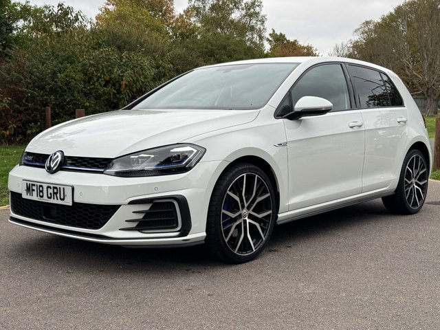 2018 VOLKSWAGEN GOLF - Photo 4