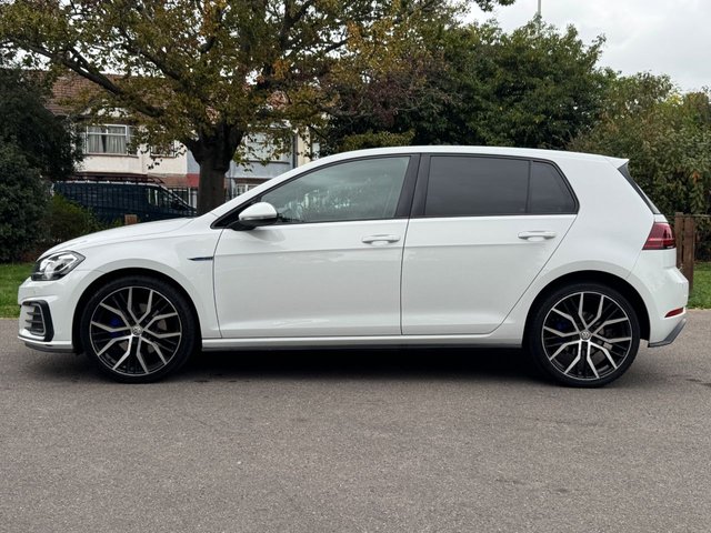 2018 VOLKSWAGEN GOLF - Photo 5