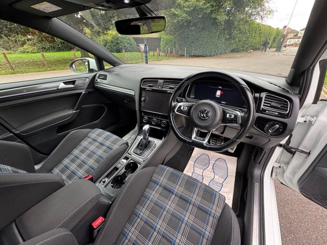 2018 VOLKSWAGEN GOLF - Photo 12