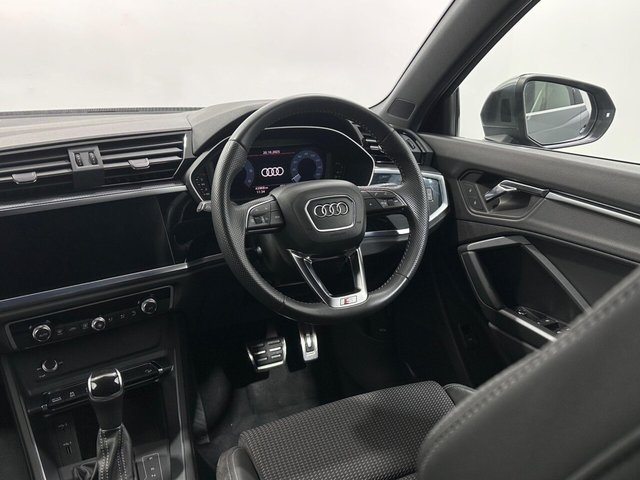 2020 Audi Q3 - Photo 12