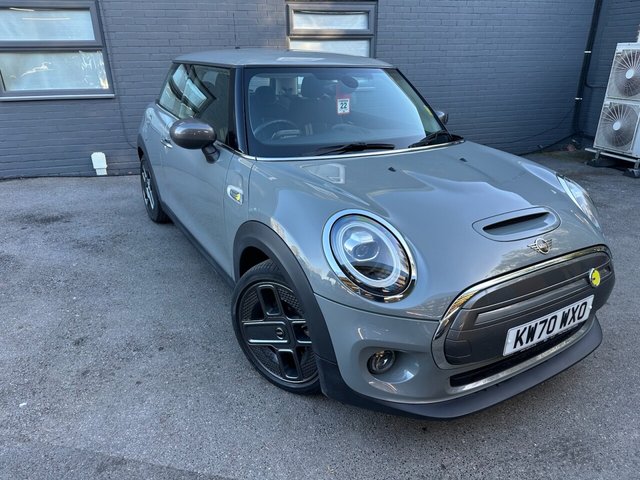 2020 MINI Electric Hatch Cooper SE 32.6kWh Level 1 Hatchback 3dr Electric Auto (184 ps) photo