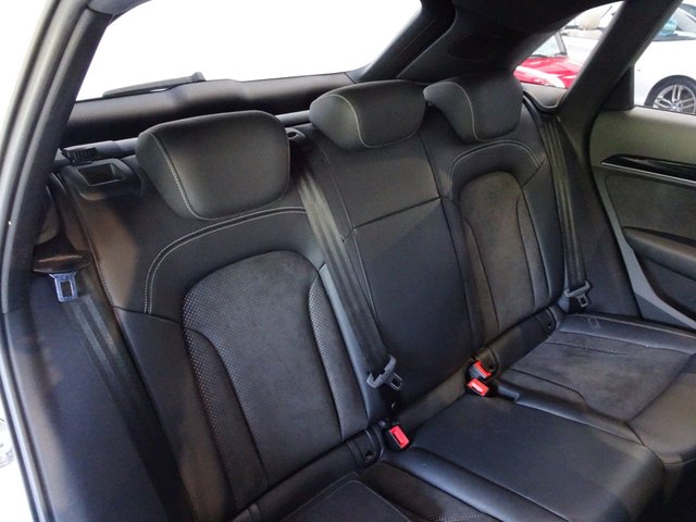 2017 AUDI Q3 2.0 TFSI Black Edition SUV 5dr Petrol S Tronic quattro Euro 6 (s/s) (180 ps) - Photo 8